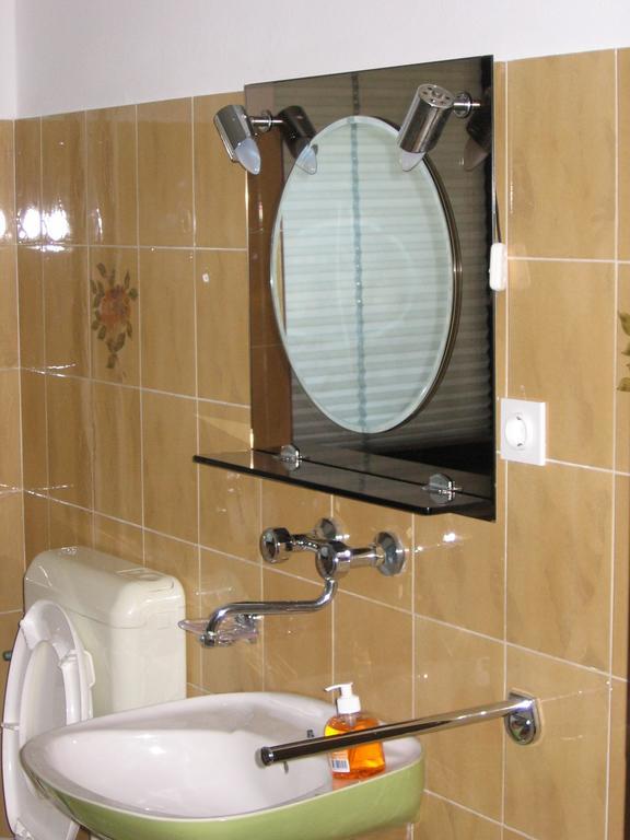 Guest House Roze Ilirska Bistrica Ngoại thất bức ảnh