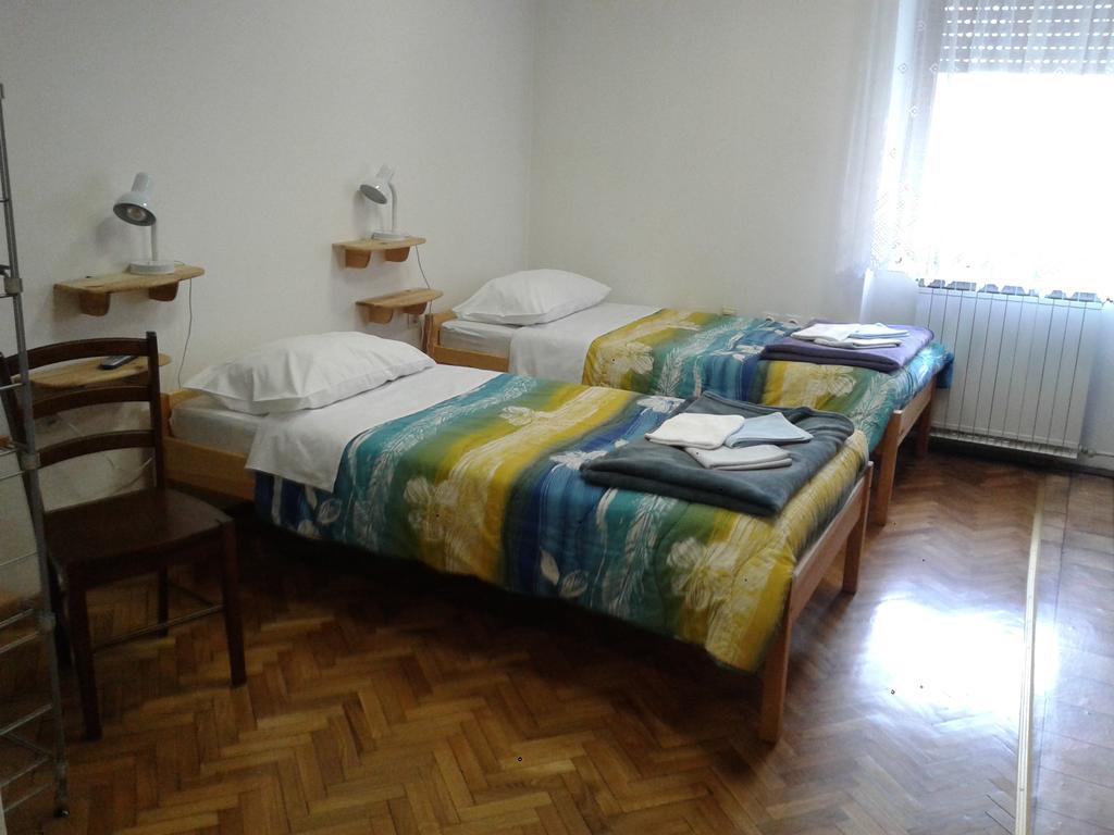Guest House Roze Ilirska Bistrica Ngoại thất bức ảnh